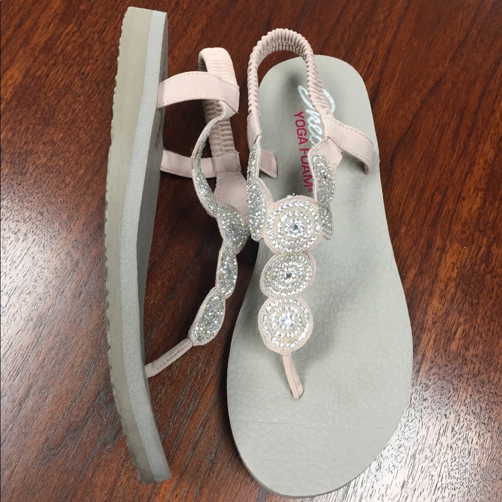 Sketchers Yoga Foam W9 Tan/Pink